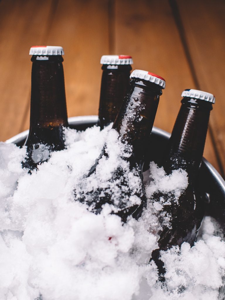 Quem não curte uma cerveja gelada? - Foto: StockSnap/Pixabay