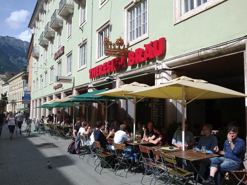 O brewpub Theresienbräu em Innsbruck