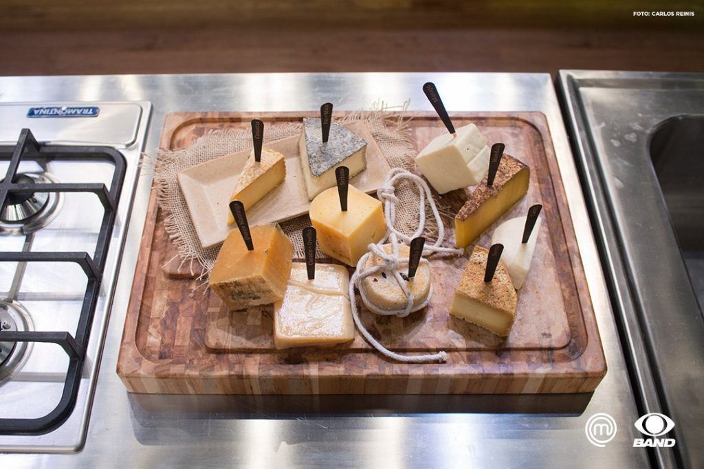 A caixa misteriosa tinha queijos artesanais brasileiros e premiados! - Fotos: Carlos Reinis/Band