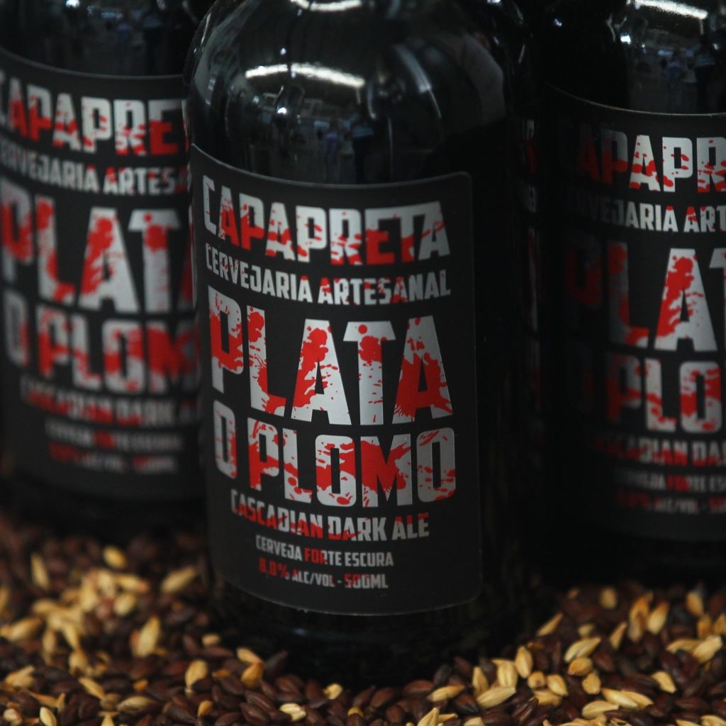 Plata o Plomo é uma cerveja bem desafiadora fabricada pela Cervejaria Capapreta - Foto: Divulgação/Capapreta