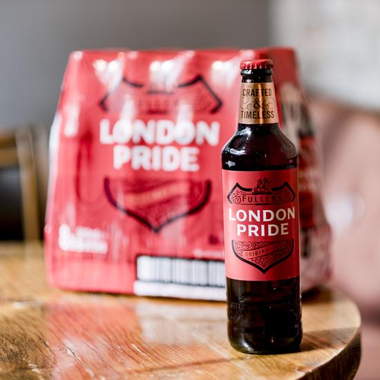 London Pride é uma cerveja que combina amargor, álcool e sabor do malte de forma equilibrada - Foto: Divulgação/Fuller's