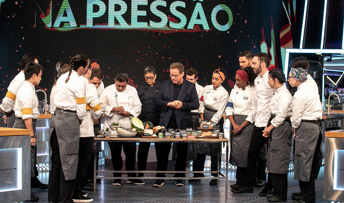 Na última prova da disputa em grupos, a união da culinária japonesa com a brasileira - Foto: Reprodução/Isabella Pinheiro/Gshow